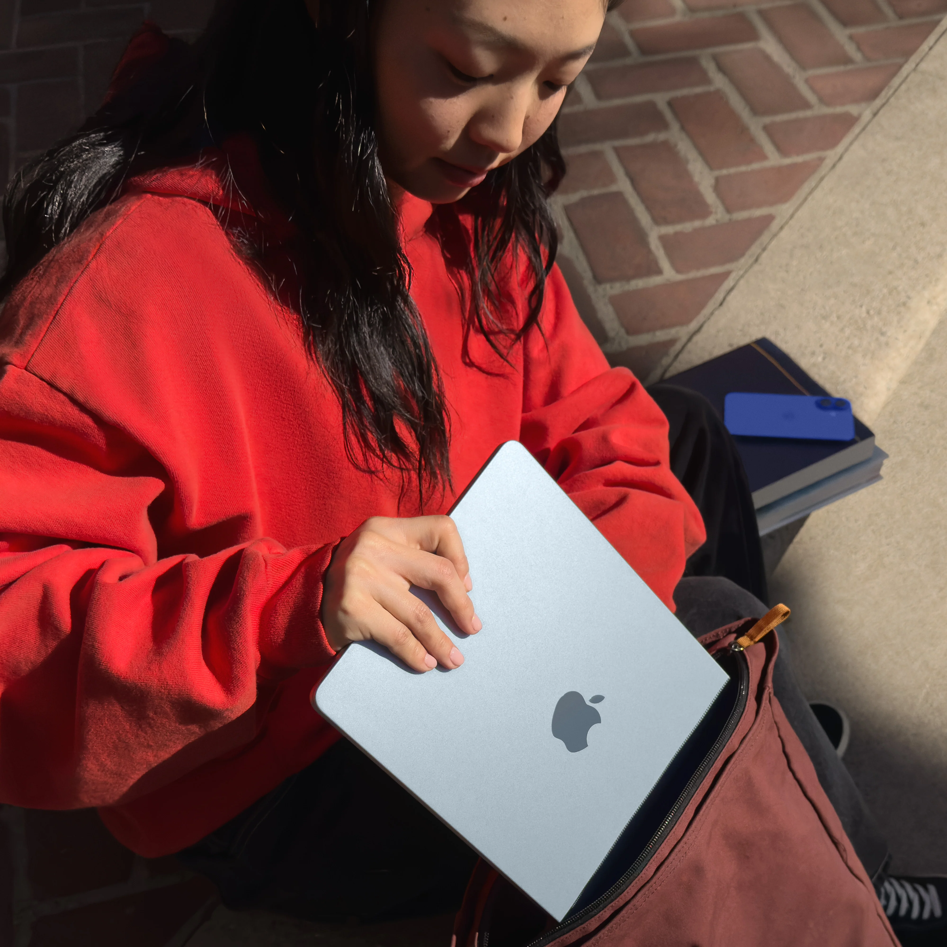 15-inch MacBook Air: Apple M4 chip with 10-core CPU and 10-core GPU, 24GB, 512GB SSD - Image 8